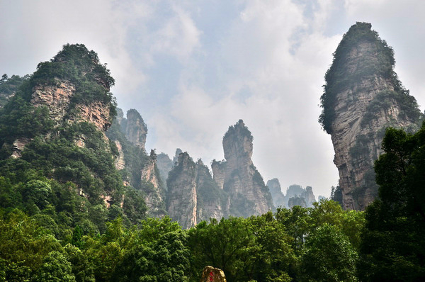 张家界森林公园+大峡谷（玻璃桥）+天门山 四日（体验游）