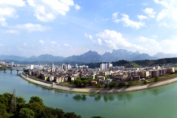 2015张家界旅游攻略全新版，纵情山水间！